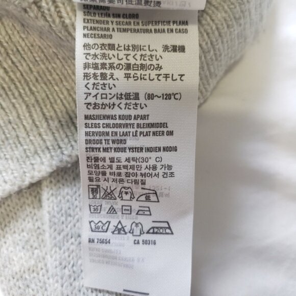 Hollister Y2K Cat Beanie Hat Graphic Soft Knit Pullover Sweater Gray Sz S - Picture 10 of 10